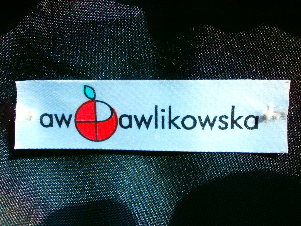Firmowa metka Ewy Pawlikowskiej
