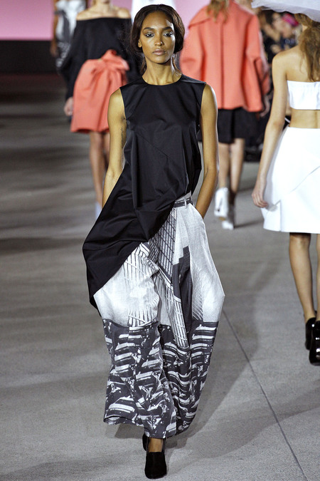 http://www.style.com/fashionshows/complete/S2013RTW-JNGALLNO