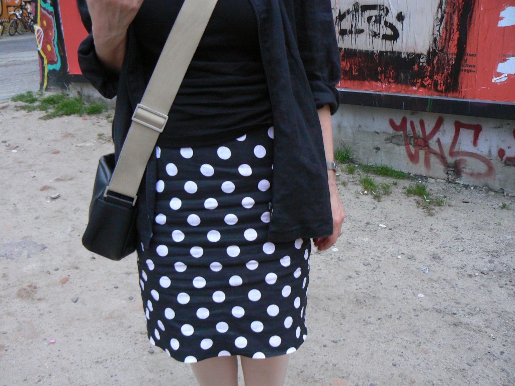 Spódnica w grochy