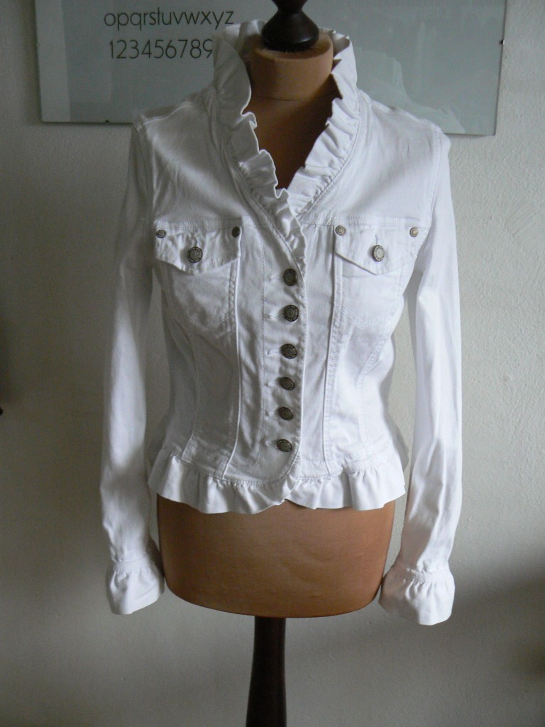 Kurtka z białego dżinsu