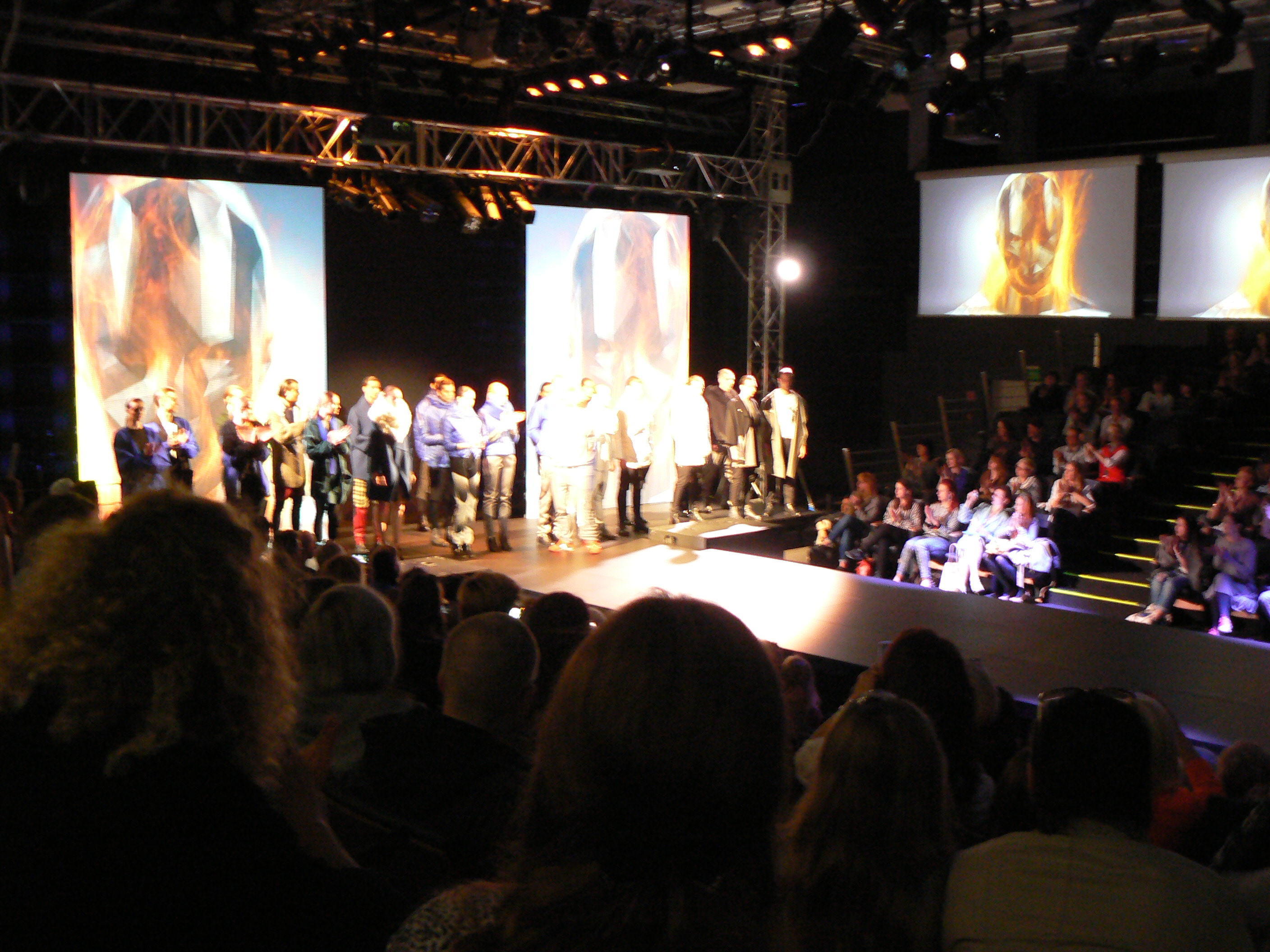 Pokaz Jarosława WEwerta