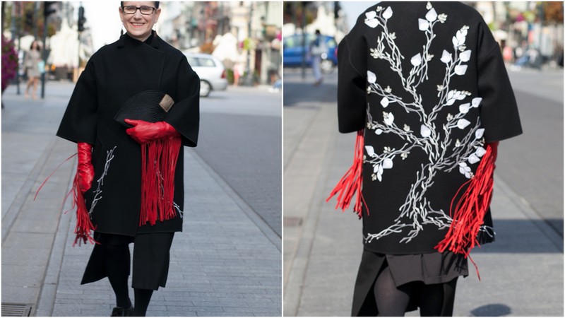 Płaszcz, rękawiczki, spodnie - Jarosław Ewert. Torebka - CollarMe. Buty - Zara. Tunika - Reinkreacja. Foto: Pola Chrobot - Photopolka