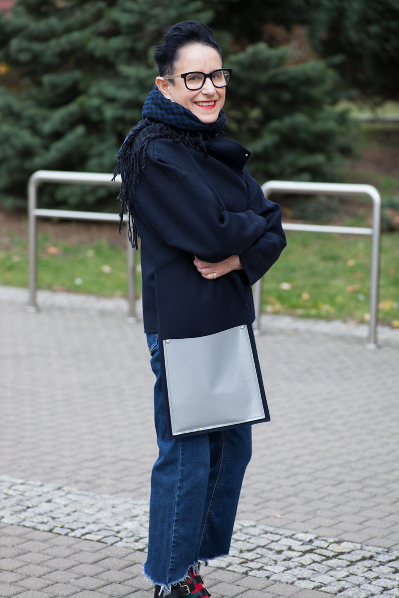 Kurtka ze skórzanymi kieszeniami