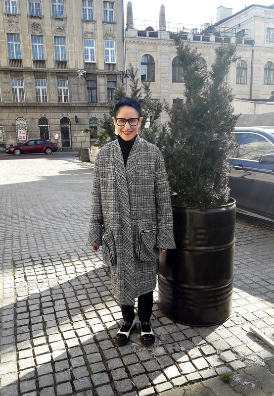 Płaszcz Maciej Piłat 2