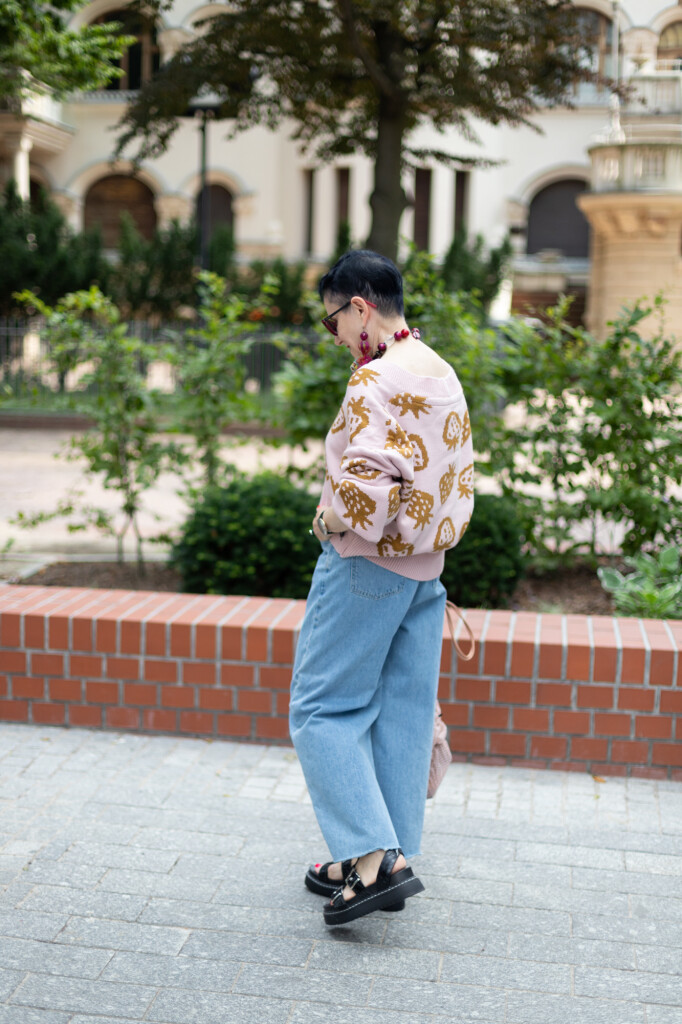 Sweter Pan tu nie stał5