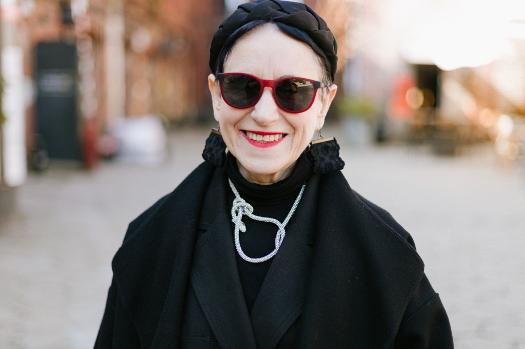 Kolczyki Czerwony Guzik